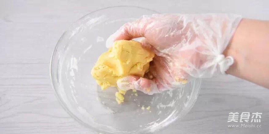 Egg Yolk Crisp recipe