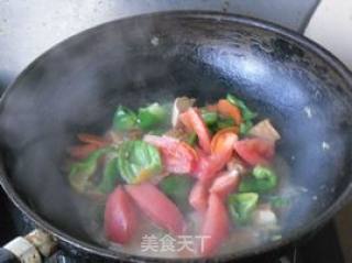Home-style Stir-fry---[tomato Green Pepper Slices] recipe