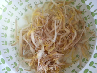 Refreshing and Refreshing-cold Enoki Mushroom and Day Lily recipe