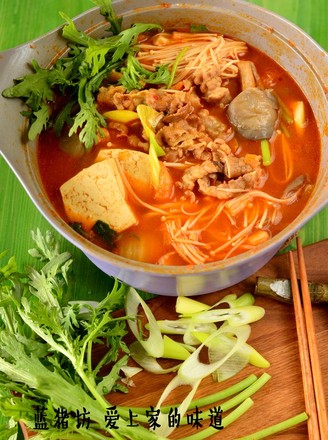 Cook A Pot of Korean Beef Hot Pot recipe