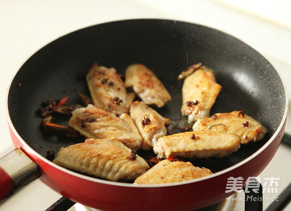 Pepper Flavored Chicken Wings recipe