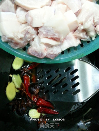 Mother's Taste-qian Zhang Jie Braised Pork Belly recipe