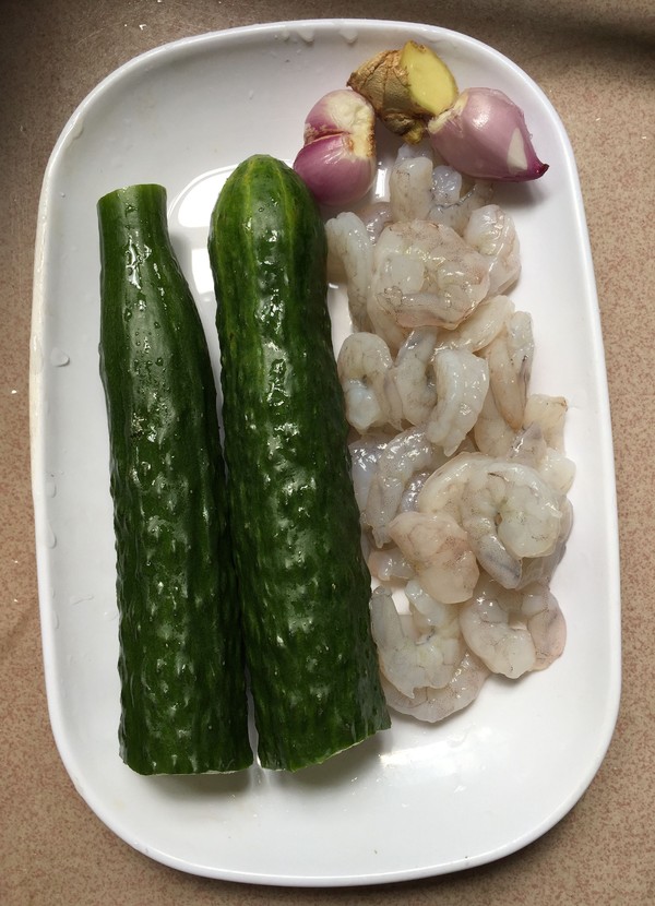 Fried Shrimp with Cucumber recipe