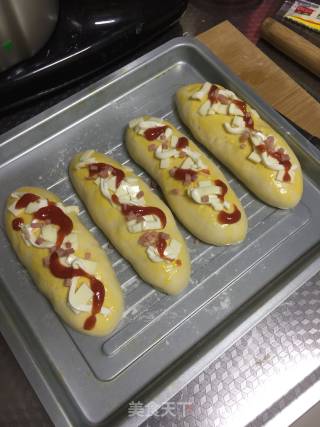 Chive Cheese Ham Bun recipe
