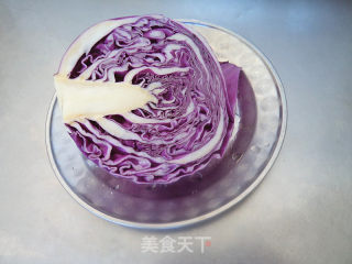 Purple Cabbage Fried with Silver Buds recipe