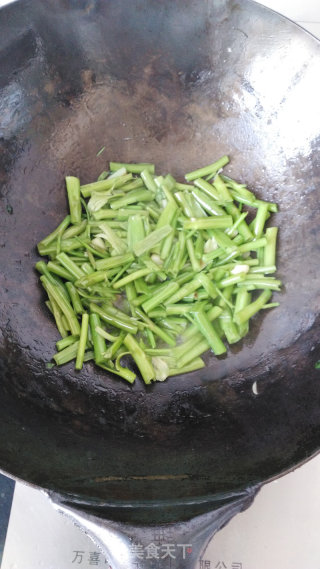 Vegetarian Stir-fry ~~~ Chopped Pepper and Spinach Stalks recipe