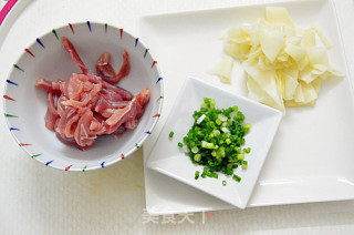 Sour Bamboo Shoot and Meat Soup recipe