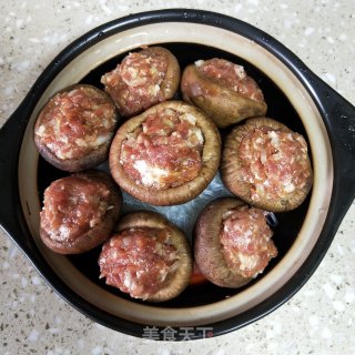 Stuffed Mushrooms and Vermicelli in Clay Pot recipe