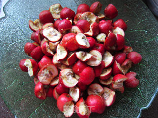 Hawthorn Cake with Hawthorn Jam recipe