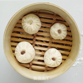 Sauce Pork Buns recipe