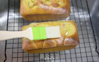 Black Tea Apple Cheese Pound Cake recipe