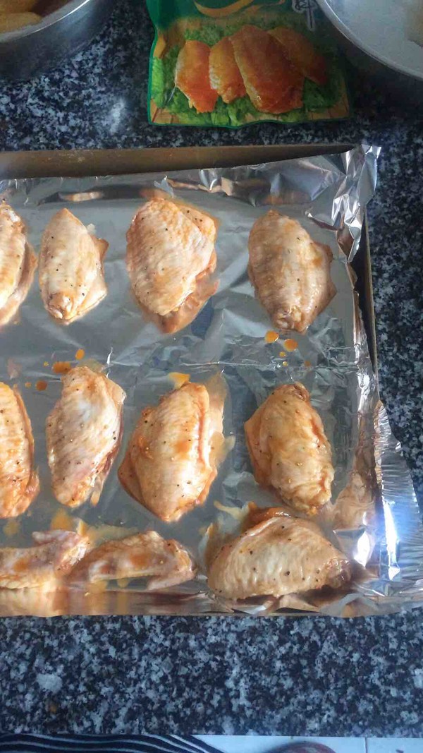 French Style Black Pepper Roasted Chicken Wings recipe