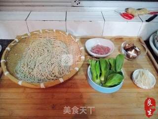 Midpoint Legend—shredded Pork Noodles with Vegetables recipe