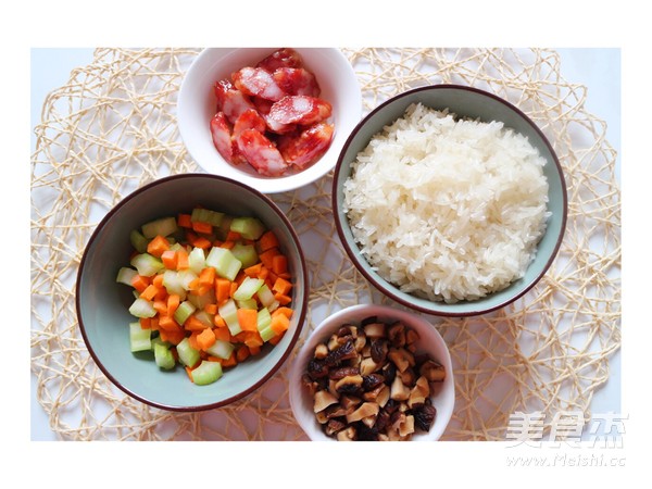 Stir-fried Glutinous Rice with Sausage recipe