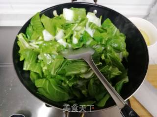 Sausage Stir-fried Green Cabbage Moss recipe
