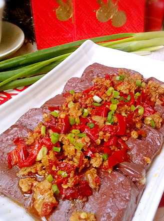 Steamed Pork Blood with Chopped Pepper and Tea Oil recipe