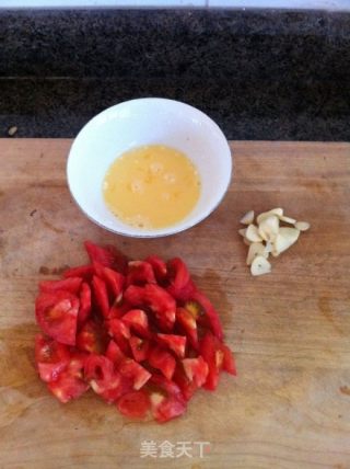 Tomato and Fungus Egg Soup recipe