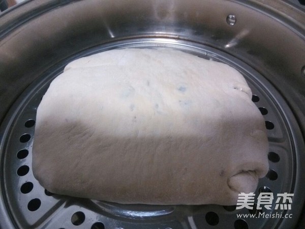 Sesame Steamed Cake recipe