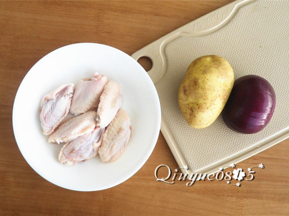 Stewed Chicken Wings with Potatoes recipe