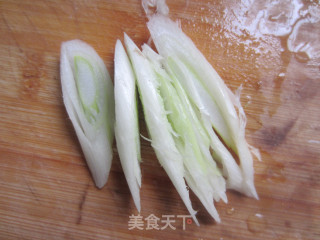 Fried Noodles with Vegetables and Pork recipe