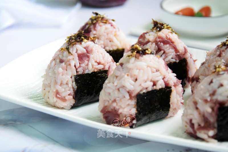 Red Cabbage and Pork Floss Rice Ball recipe