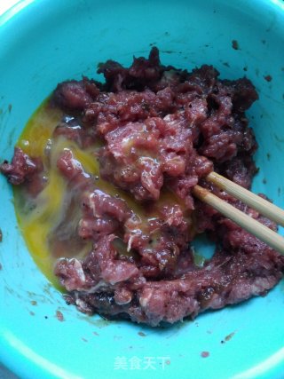Black Pepper Beef Burger recipe