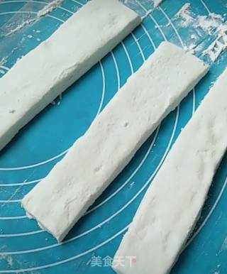 Glutinous Rice Sesame Strips recipe