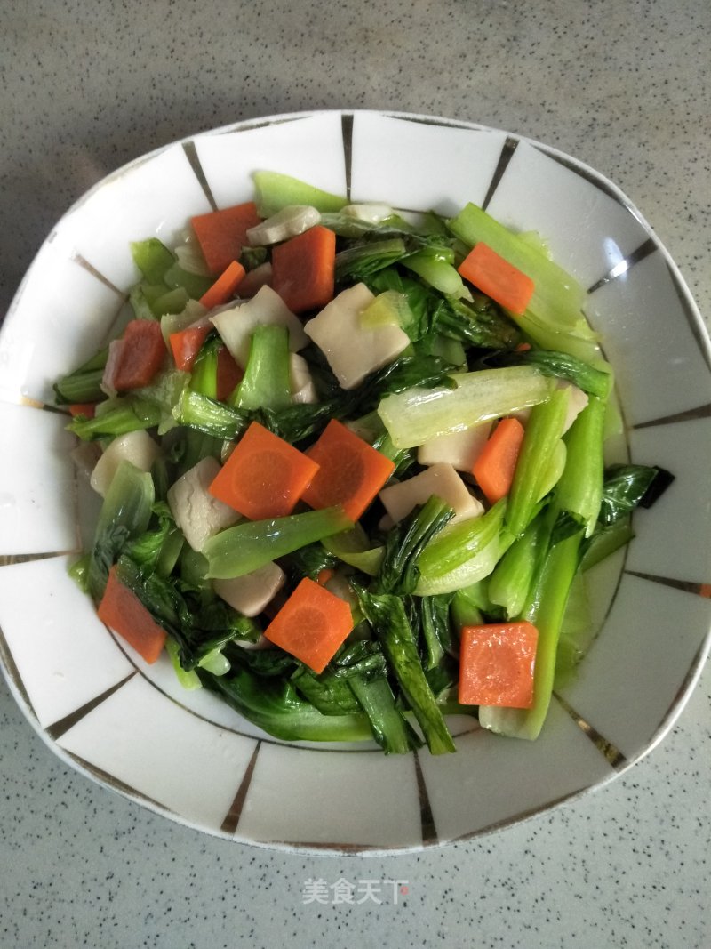 Stir-fried Rape with Carrots and Pleurotus recipe
