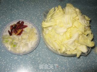 Sour and Spicy Cabbage recipe
