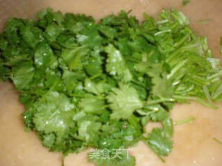 Coriander Mixed with Fragrant Dried recipe