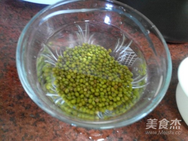 Mung Bean Lily Congee recipe