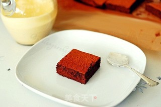 English Chocolate Sponge Cake (flourless Version) recipe