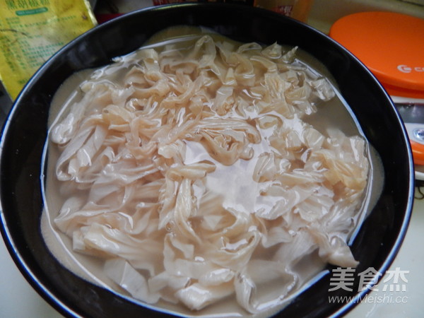 Stir-fried Bean Curd with Lettuce recipe