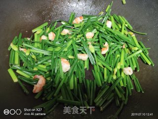 Stir-fried Leek Hearts with Shrimp recipe