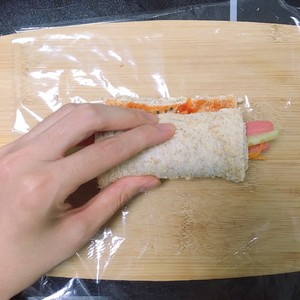 (innovative Way to Eat Whole Wheat Bread) (no Rice) Crab Meat Floss Sushi Roll recipe