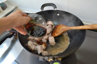 The Chestnuts are Cooked 【broiled Pork with Chestnuts】 recipe