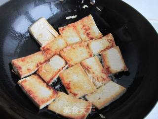 Fried Tofu with Chives and Eggs recipe