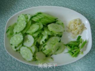 Stir-fried Vegetarian Chicken with Cucumber recipe