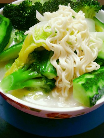 Soup Po Vegetable Noodles recipe