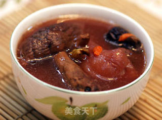 Red Mushroom Pork Knuckle Soup recipe