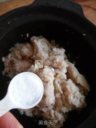 Produced by Huang Huang [q-bomb and Smooth Fish Balls] recipe