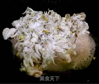 [dalian] Stir-fried Sea Hare with Leek recipe