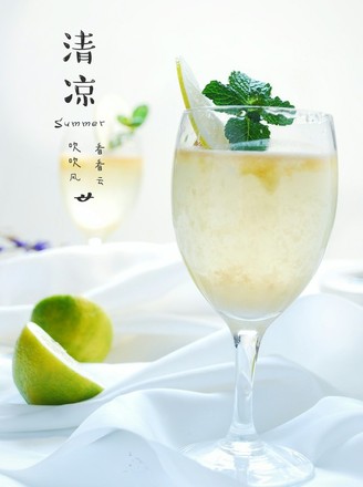 Sweet and Sour Appetizing Lime Pear Juice recipe