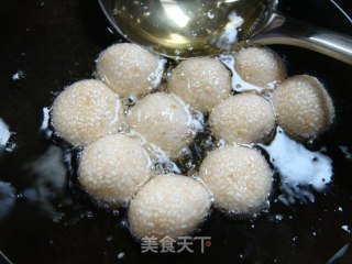 Wuhan Snacks---hollow Hemp Garden recipe