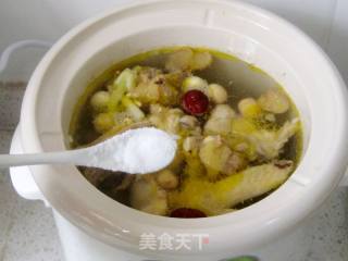 Stewed Grass Chicken with Lotus Seed recipe