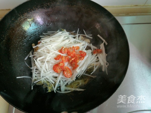 Gayazi Fish and Carrot Soup recipe