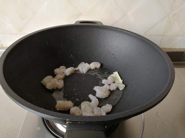 Stir-fried Shrimp with Green Red Pepper in Oyster Sauce recipe