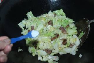 Stir-fried Cabbage with Spicy Sausage recipe