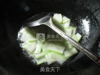 Fried Squid with Long Melon recipe