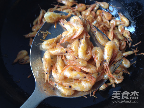 Crispy Small River Prawns recipe